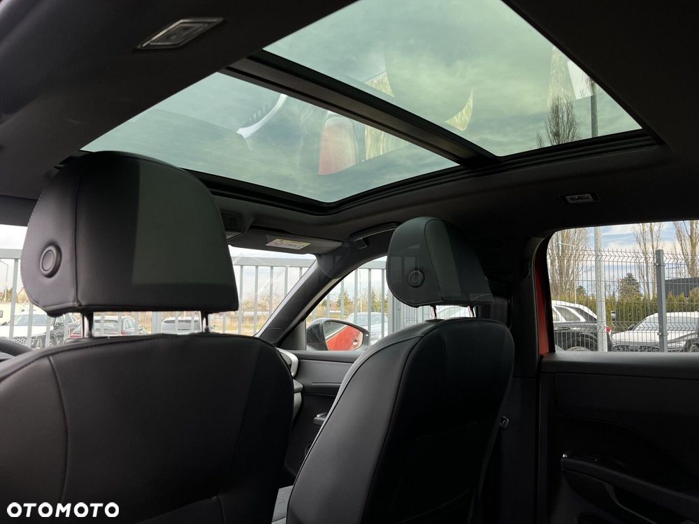 Volkswagen T-Roc - 29