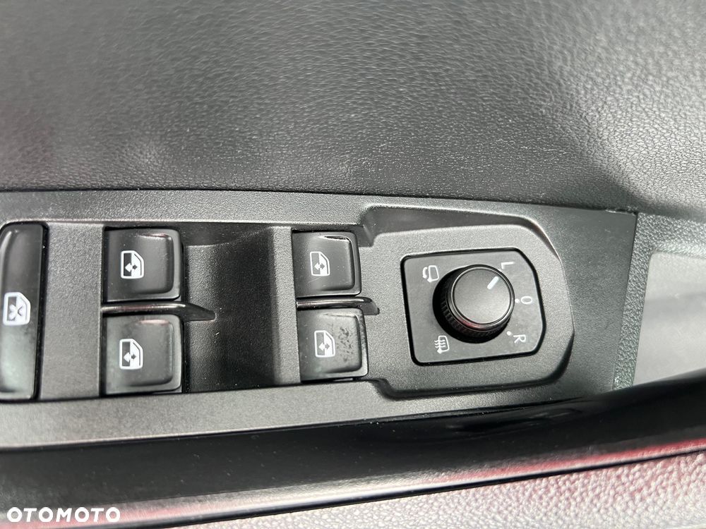 Skoda Karoq 1.5 TSI ACT DSG Sportline - 20