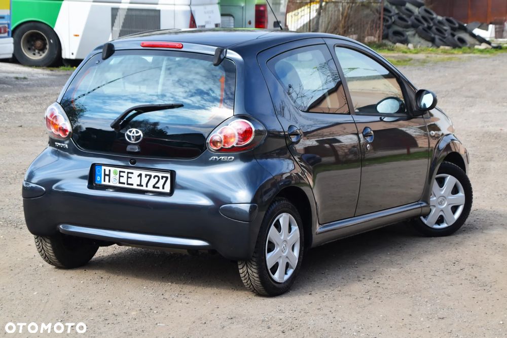 Toyota Aygo Standard - 4