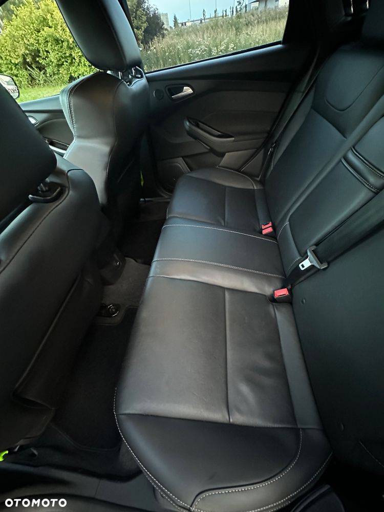 Ford Focus 2.0 EcoBoost ST - 9