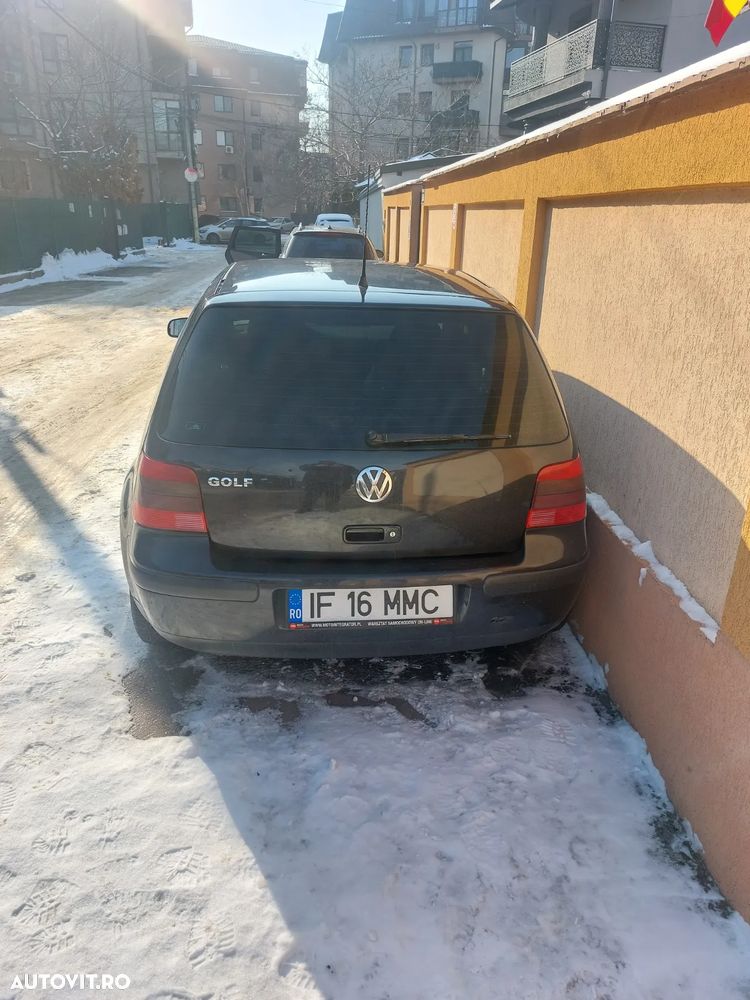 Volkswagen Golf 1.4 - 4
