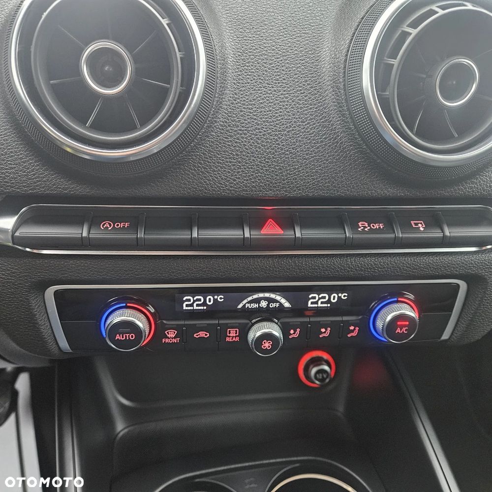 Audi A3 Sportback 1.6 TDI DPF Ambition - 32