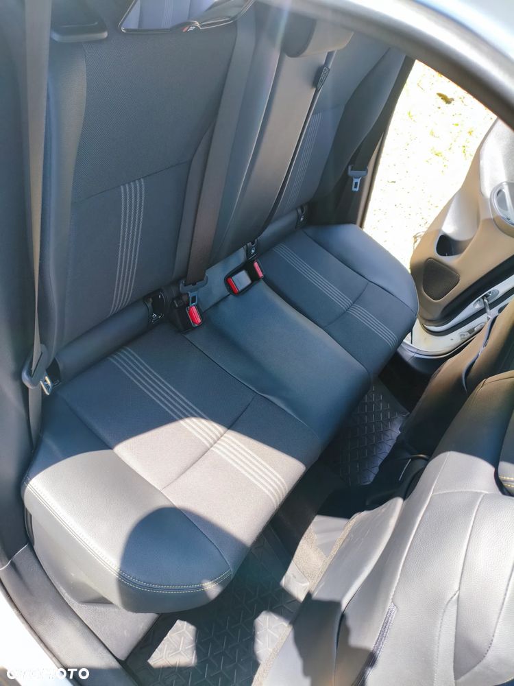 Toyota Yaris Cross - 13
