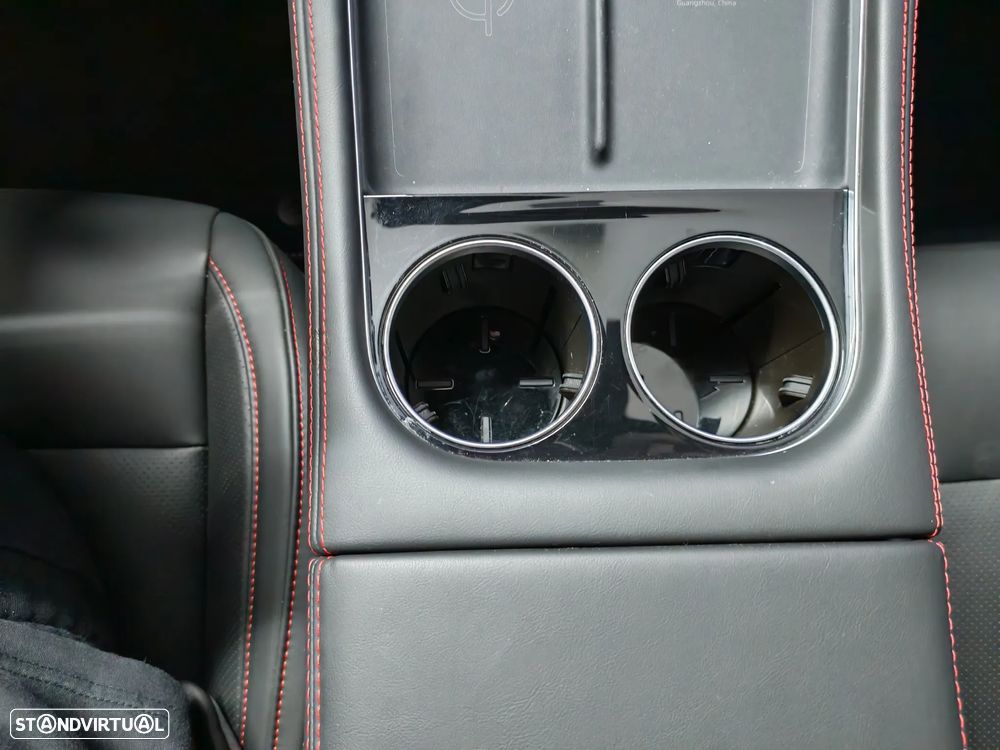 Xpeng P7i 86.2 kWh AWD Performance - 34