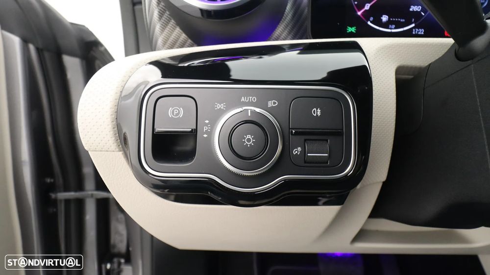 Mercedes-Benz CLA 180 d Progressive Aut. - 19