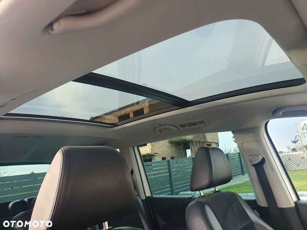 Volkswagen Sharan 2.0 TDI 4Motion BlueMotion Technology Highline - 11