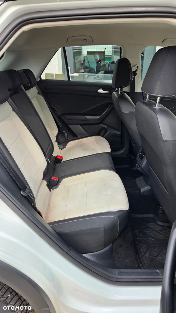 Volkswagen T-Roc 1.5 TSI Style - 23