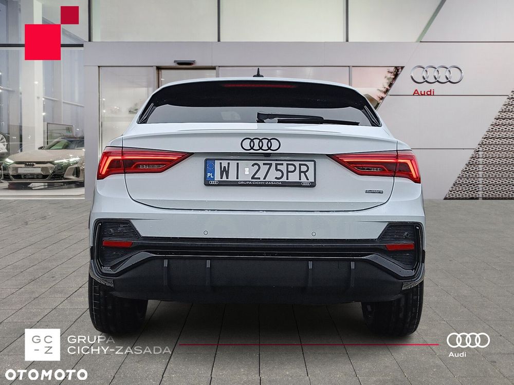 Audi Q3 Sportback - 8