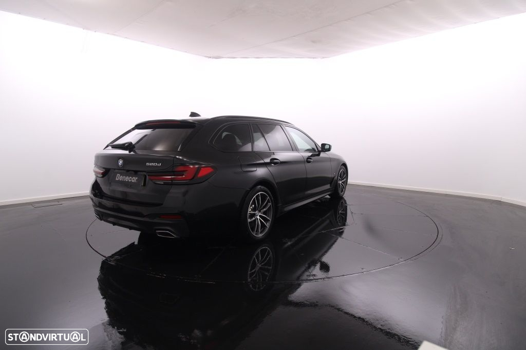 BMW 520 - 7
