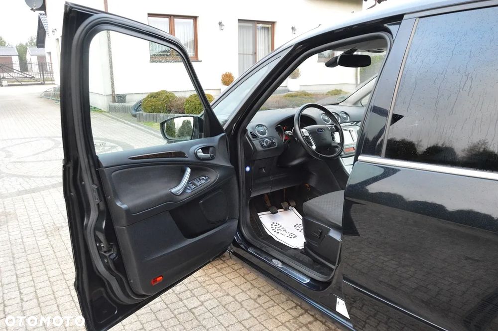 Ford Galaxy 2.0 TDCi Ghia - 25