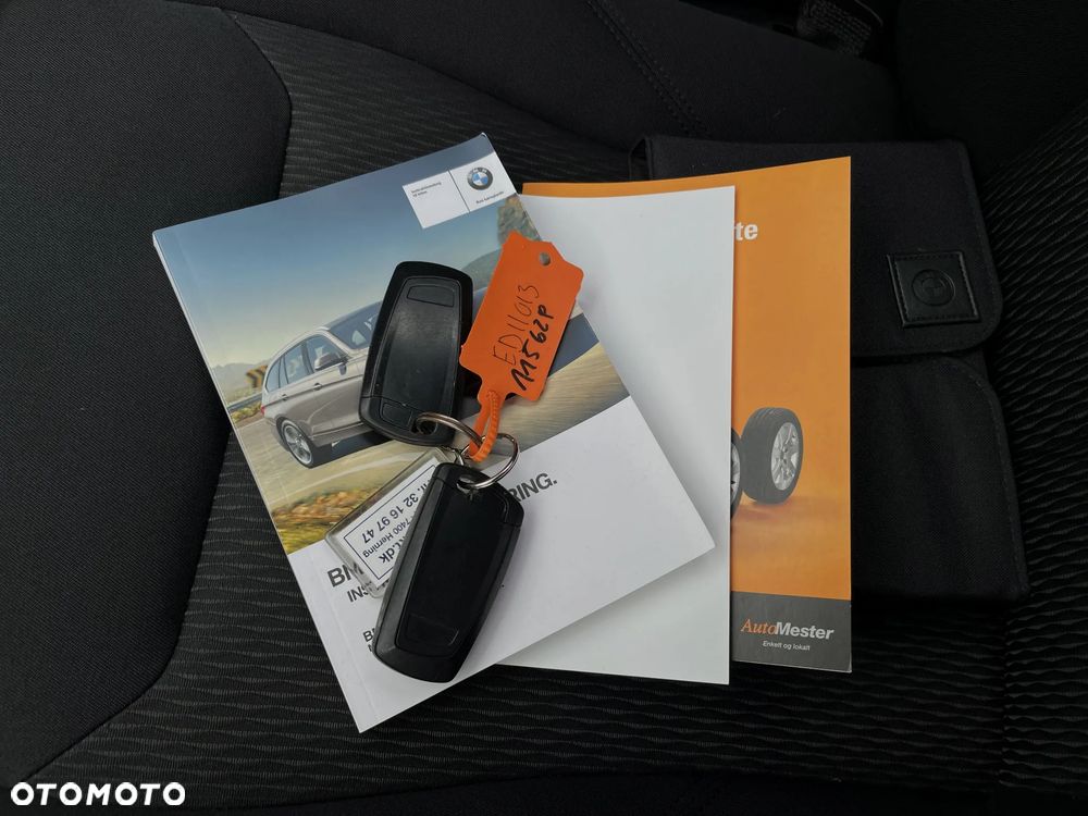 BMW Seria 3 320d Edition Luxury Line Purity - 37