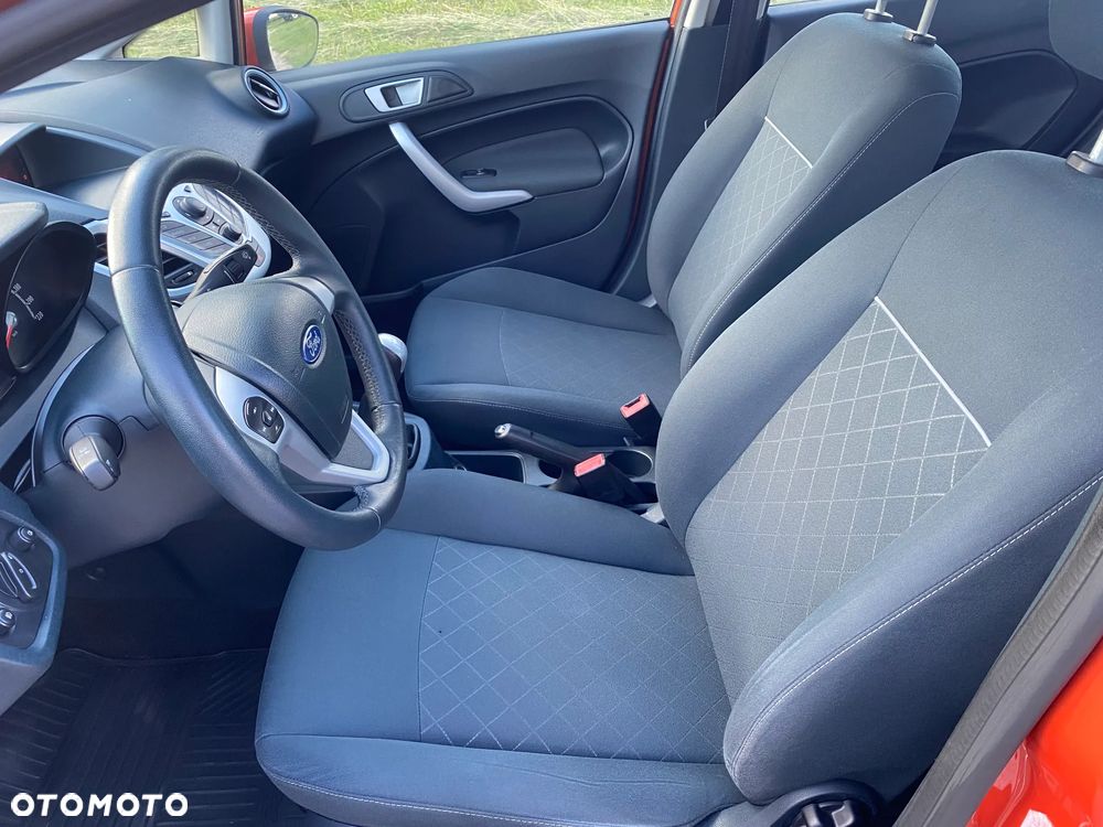 Ford Fiesta 1.25 Champions Edition - 22