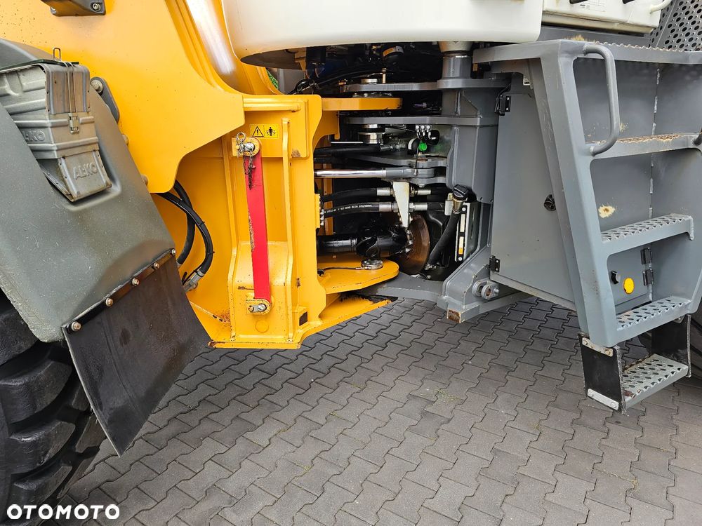 Liebherr L576 - 38