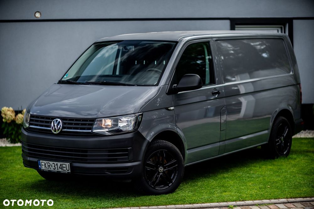 Volkswagen Transporter - 1