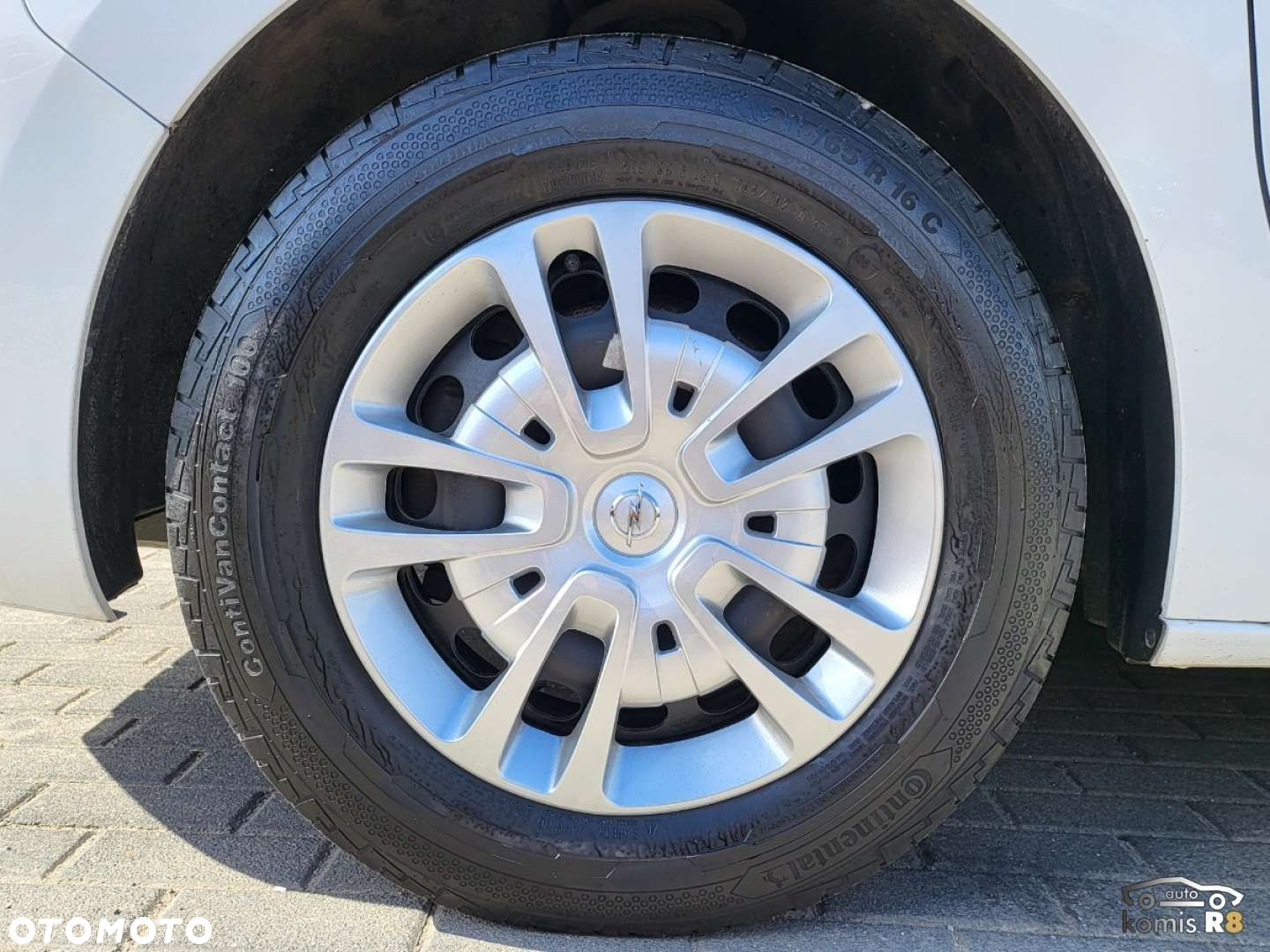 Opel Vivaro - 11
