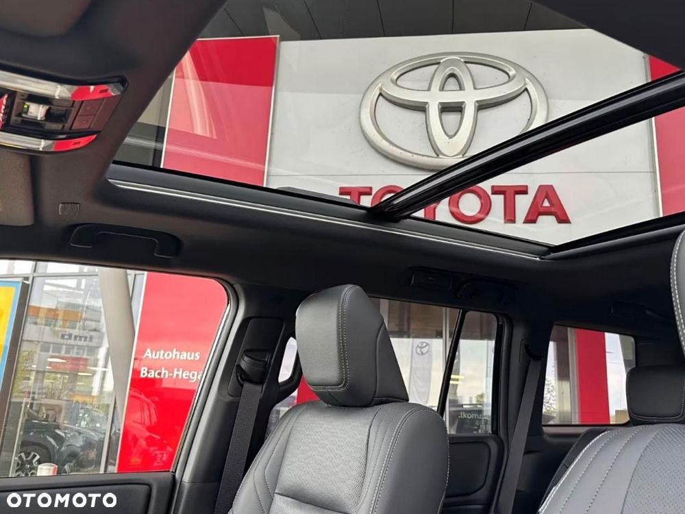 Toyota Land Cruiser - 14