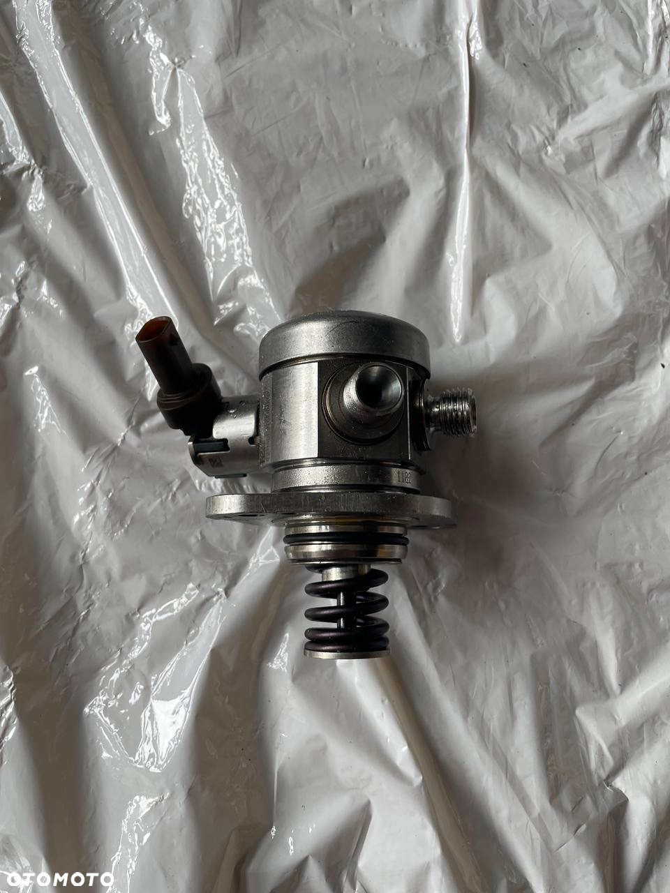 silnik RR BMW760 n74b68a 6,75 l - 23