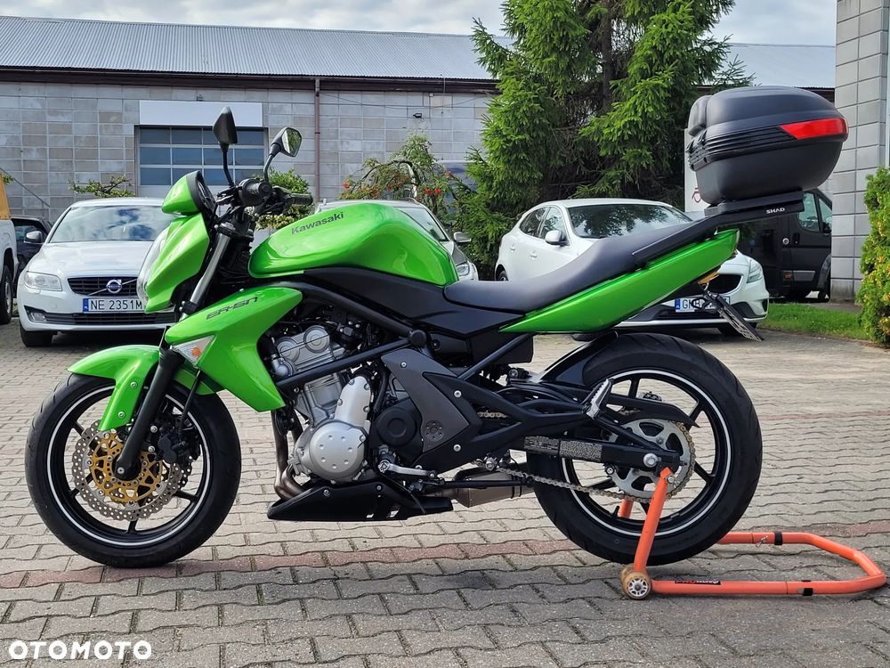 Kawasaki ER - 17