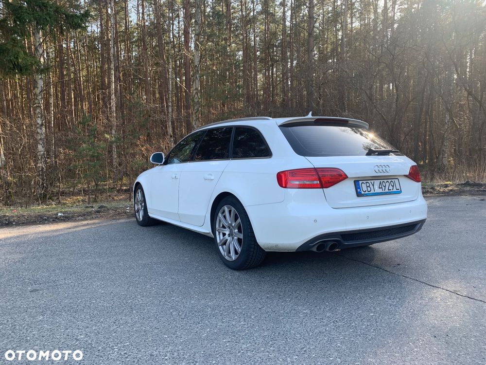 Audi A4 Avant - 4