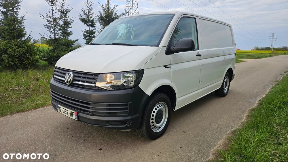 Volkswagen Transporter - 22