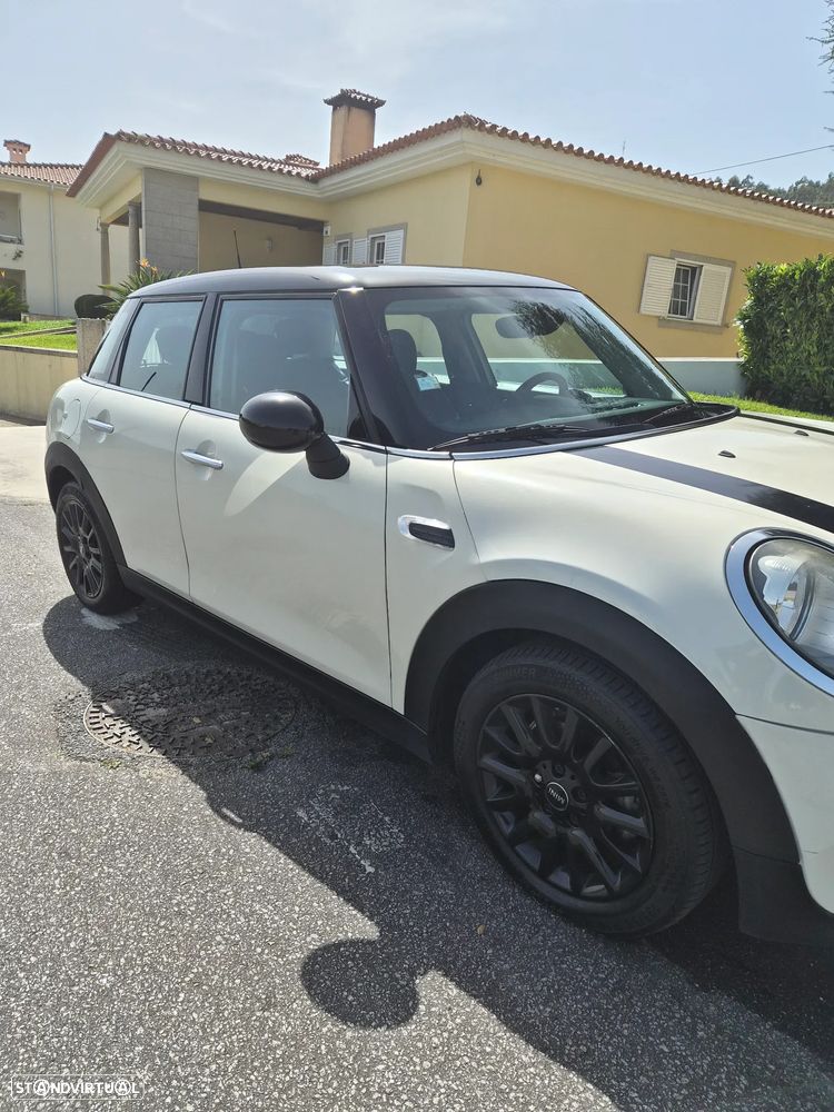 MINI 5 Portas Cooper D - 21