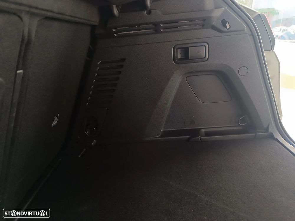 Peugeot 3008 PureTech 130 Stop & Start GPF EAT8 Active Business-Pack - 39
