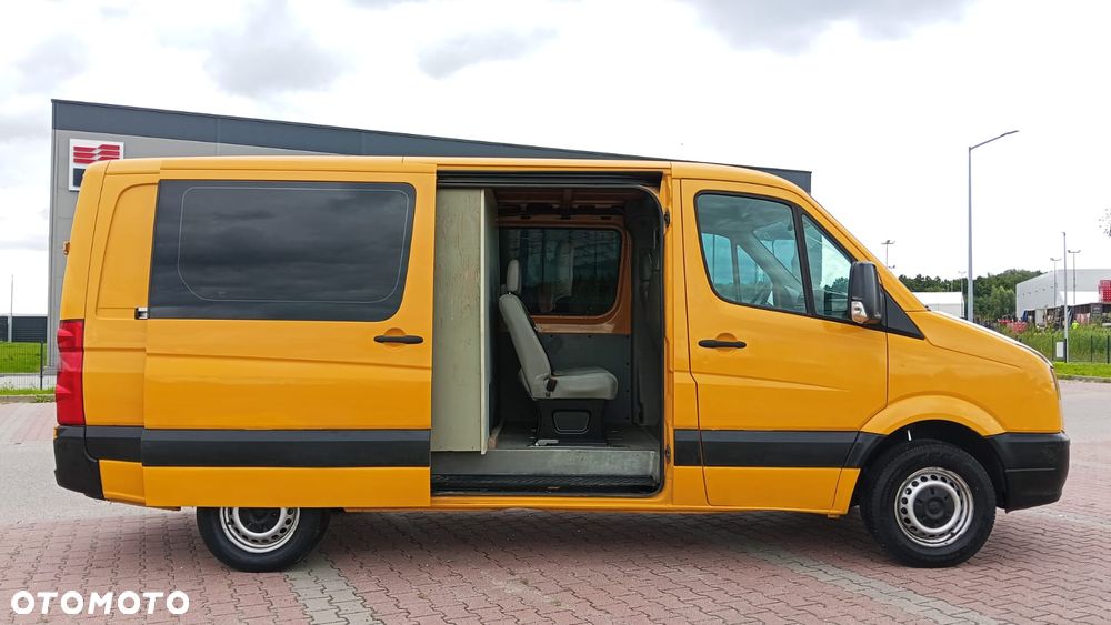 Volkswagen CRAFTER 6 osób BRYGADÓWKA - 9