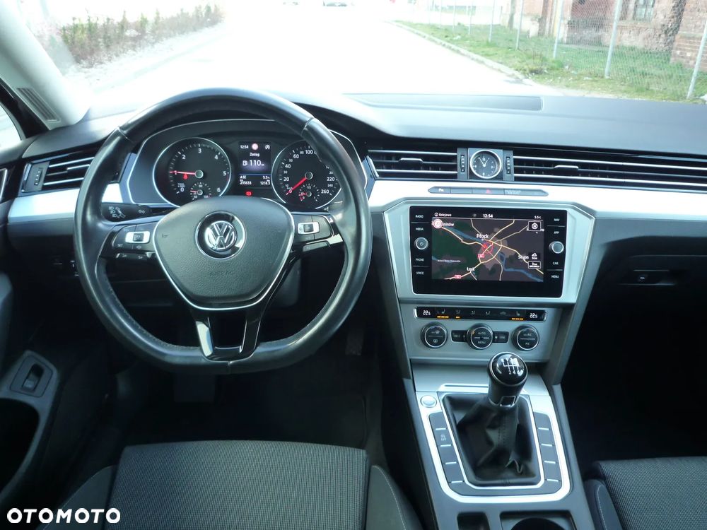 Volkswagen Passat 2.0 TDI SCR Comfortline - 2