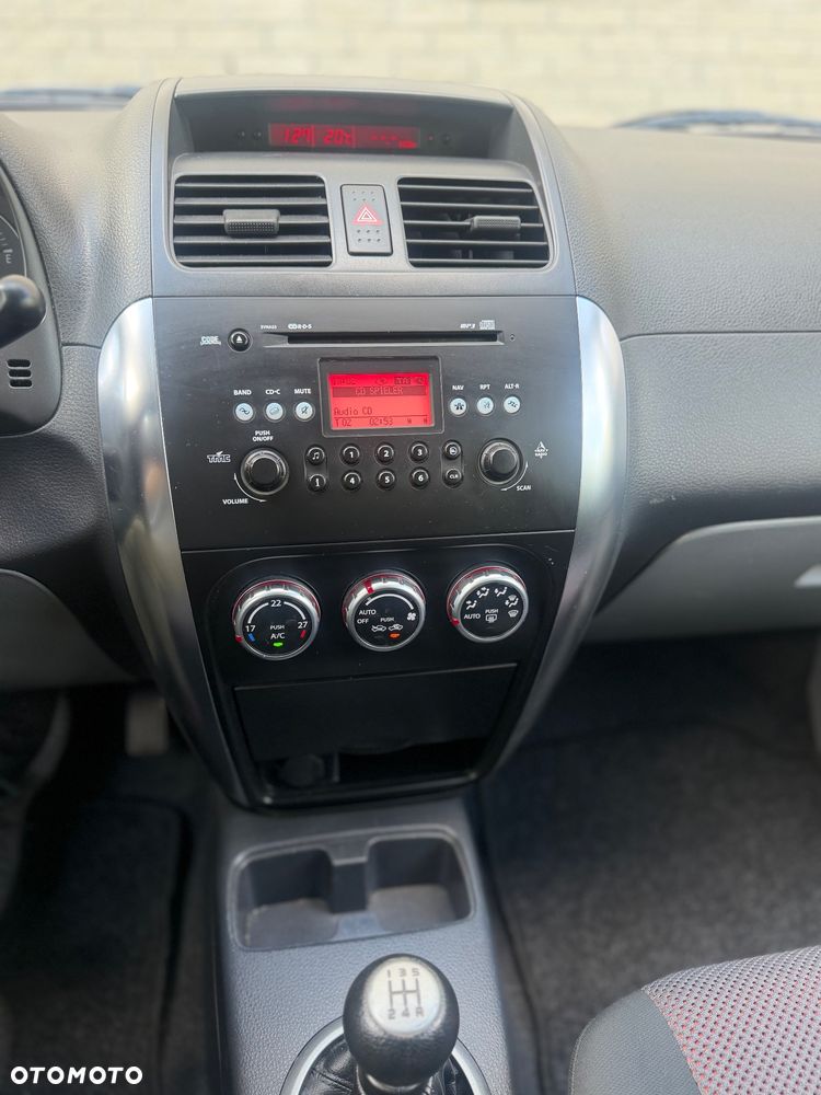 Suzuki SX4 1.6 VVT 4x4 Comfort - 13