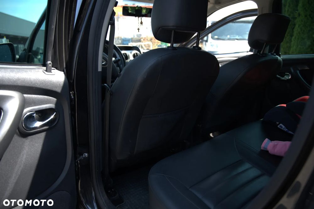 Dacia Duster 1.2 TCe Celebration - 13