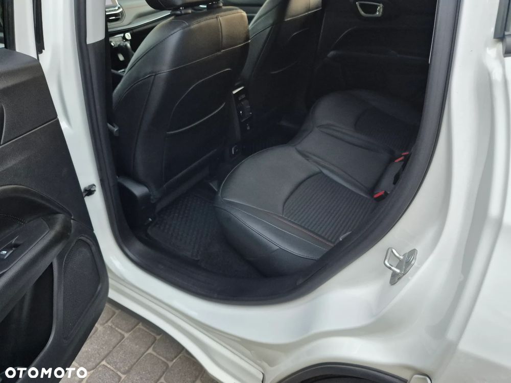 Jeep Compass 1.5 T4 mHEV High Altitude FWD S&S DCT - 11