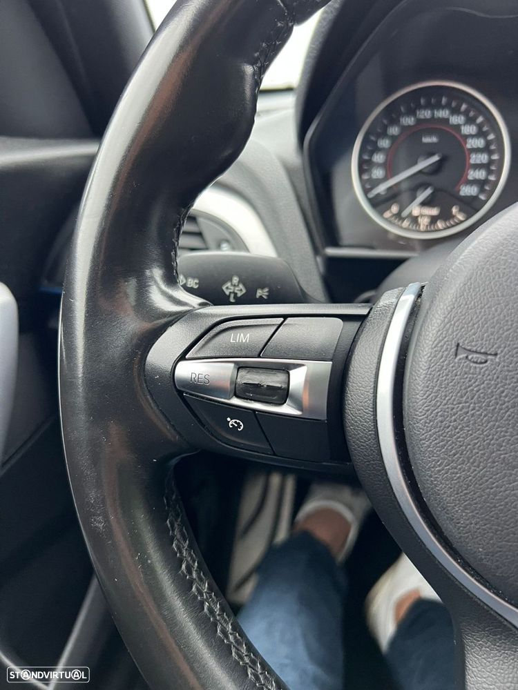 BMW 120 d xDrive Pack M - 39