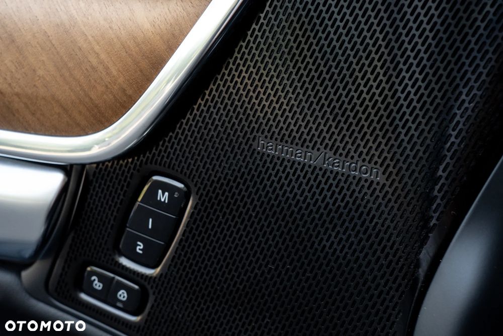 Volvo V90 T8 AWD Plug-In Hybrid Inscription - 16