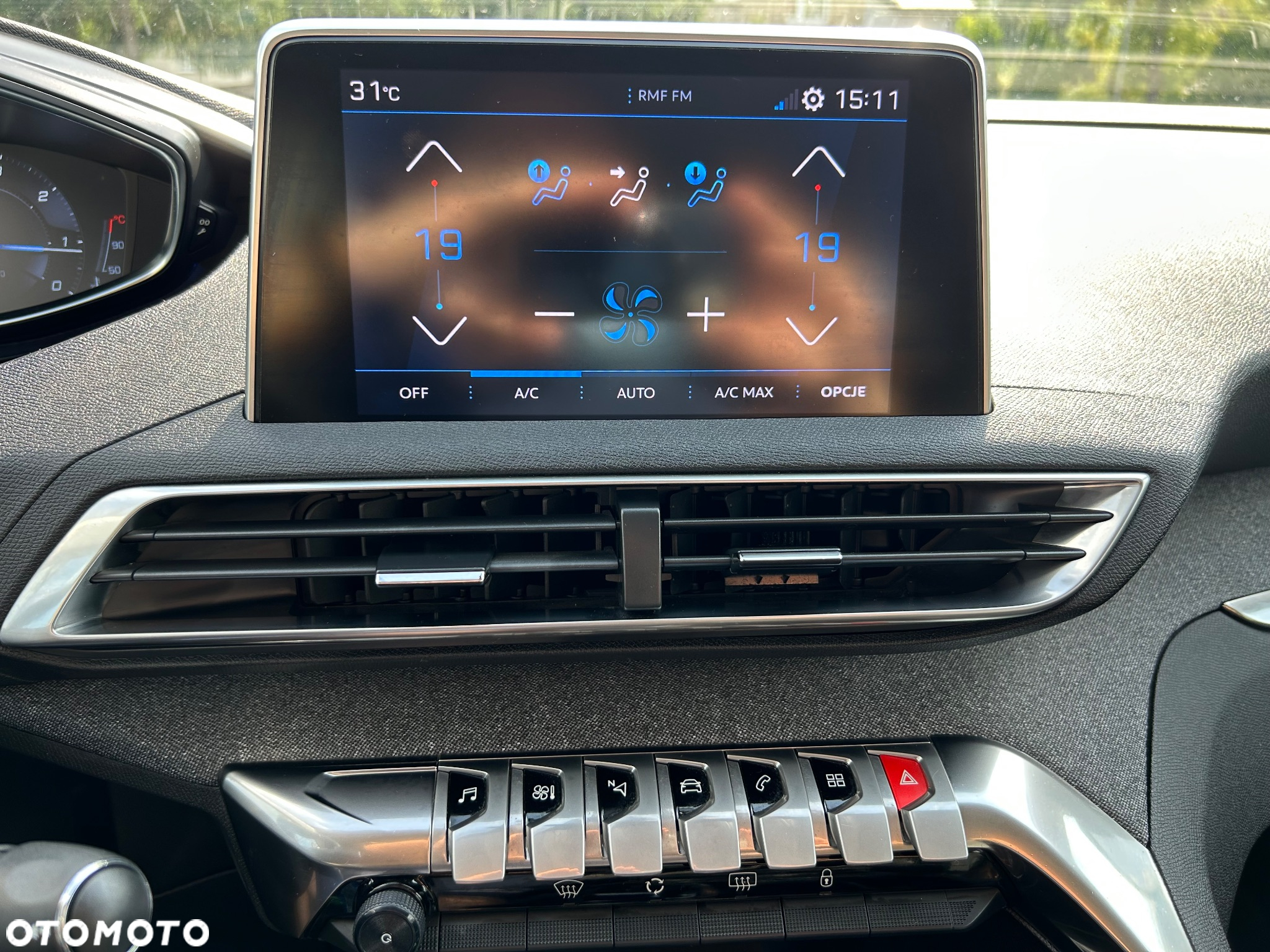 Peugeot 3008 1.5 BlueHDi Allure S&S EAT8 - 27
