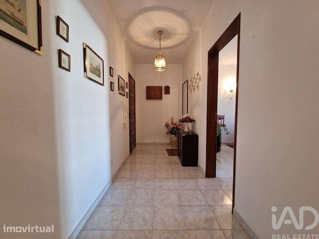 Apartamento T3 em Quelfes de 100 m2 - Grande imagem: 2/33