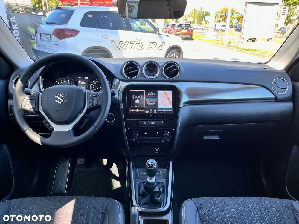 Suzuki Vitara 1.4 Boosterjet mHEV Elegance 2WD - 11