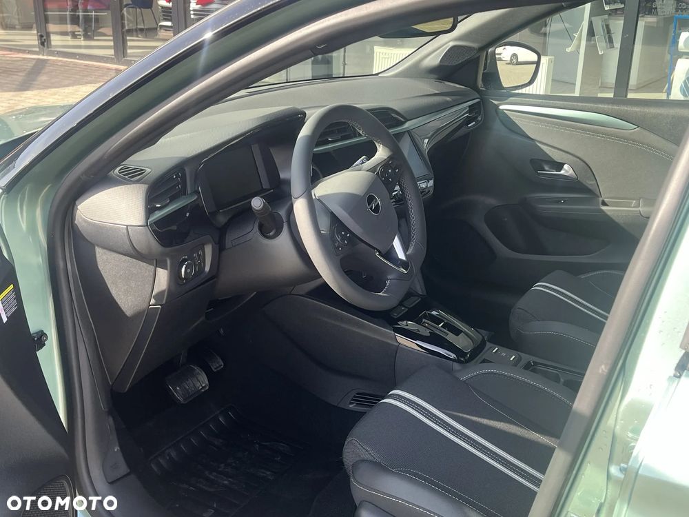 Opel Corsa 1.2 T mHEV Yes 2025 eDCT - 10