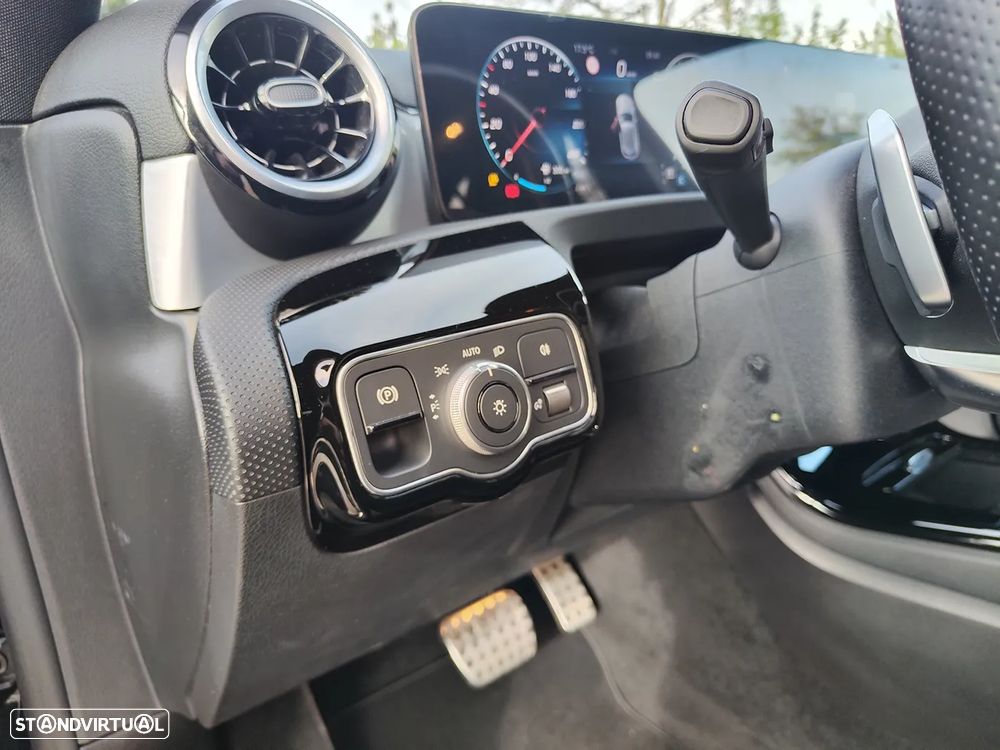 Mercedes-Benz A 180 d AMG Line Aut. - 17