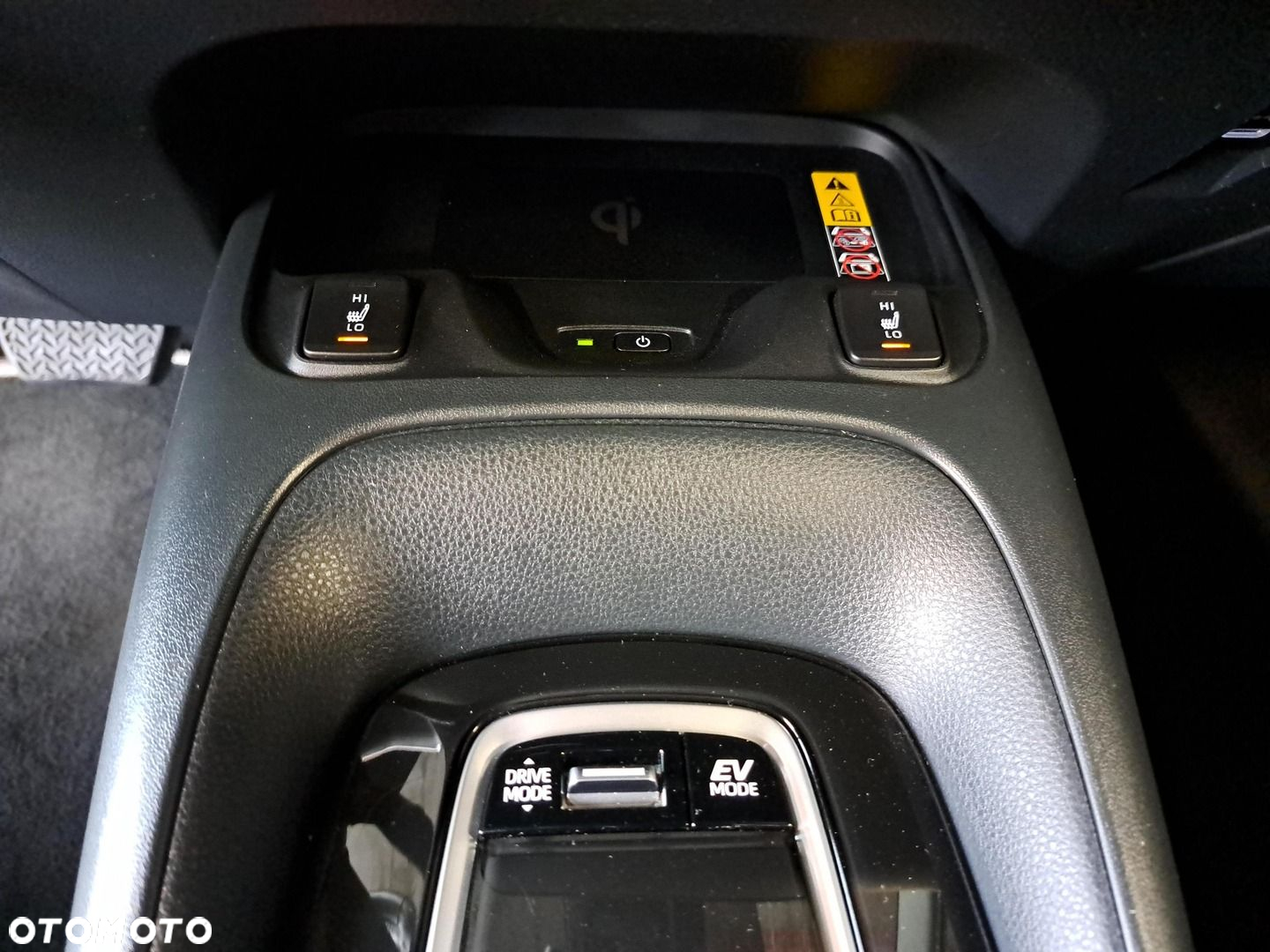 Toyota Corolla 1.8 Hybrid Comfort - 27