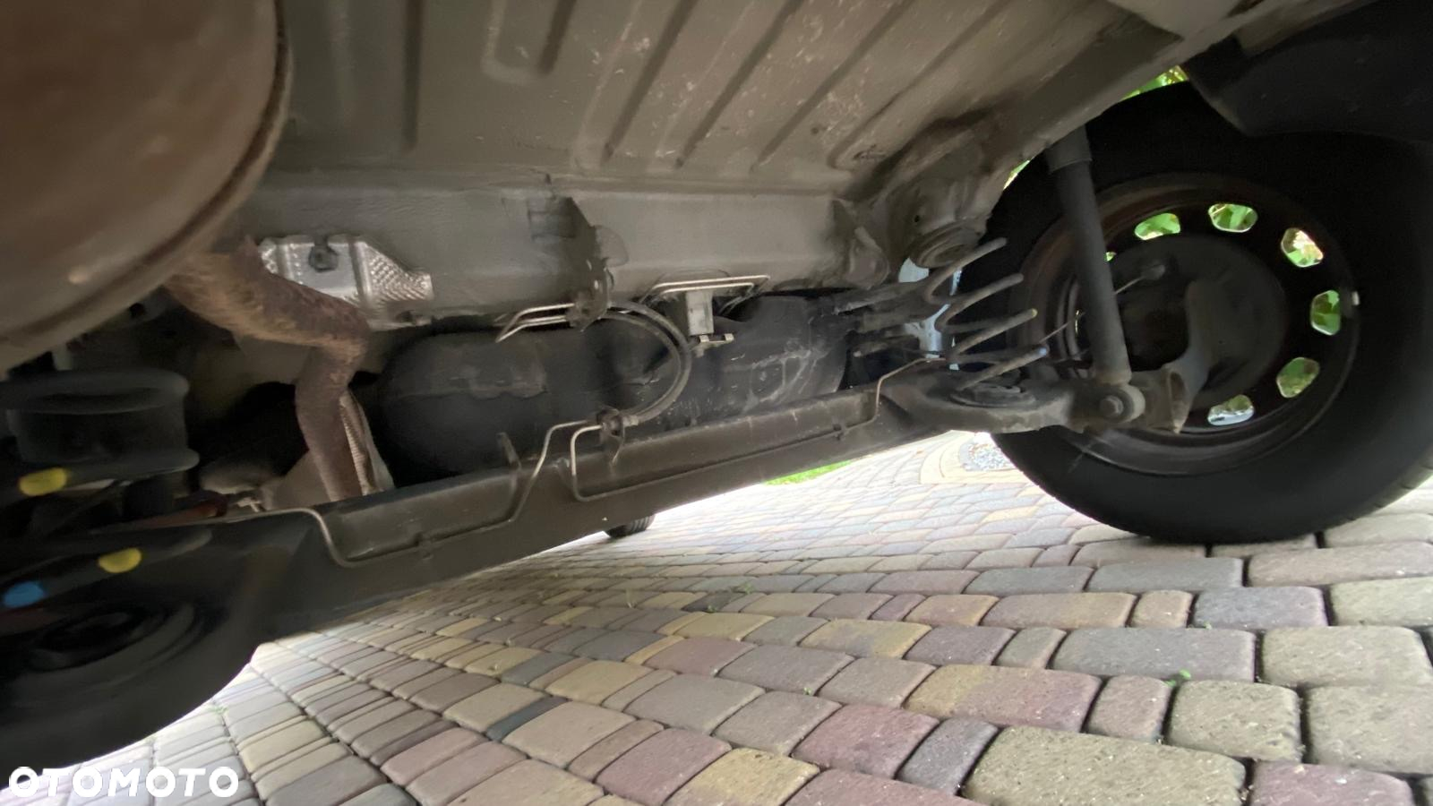Dacia Duster 1.5 dCi Ambiance - 14