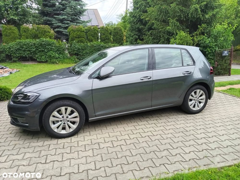 Volkswagen Golf - 5