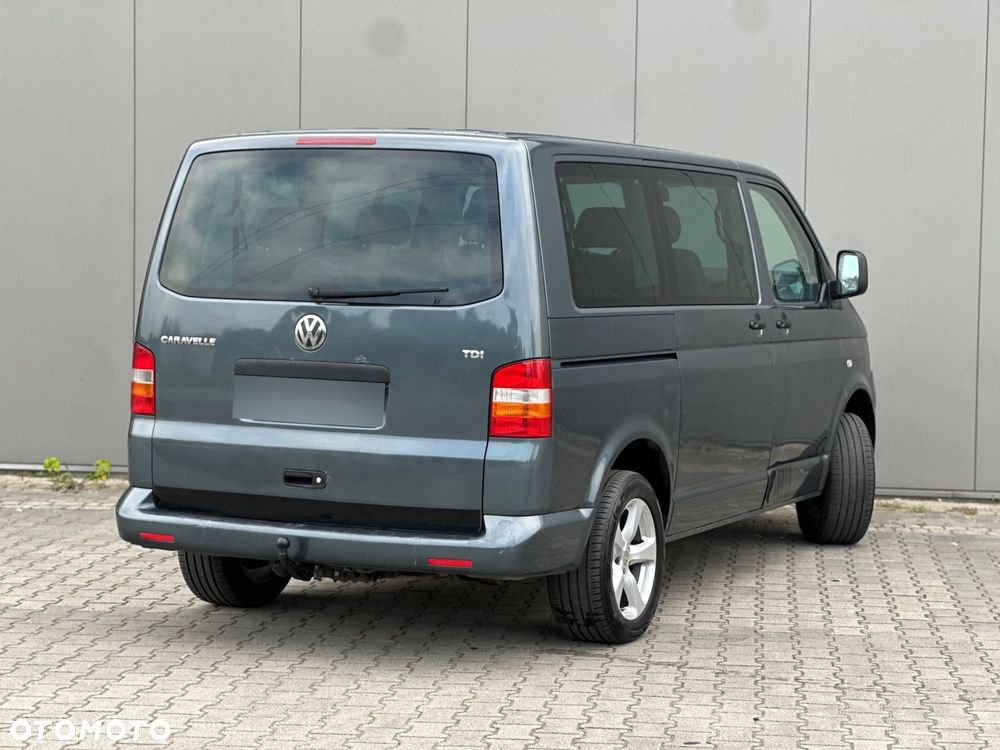 Volkswagen Caravelle - 12