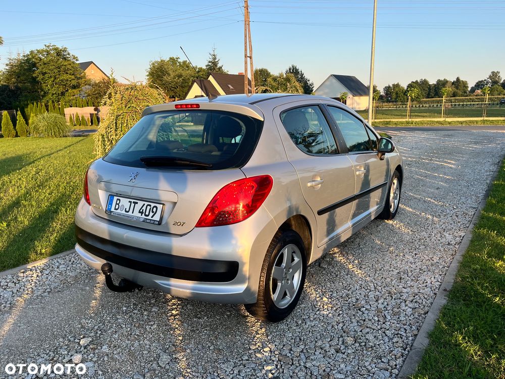 Peugeot 207 75 Urban Move - 6