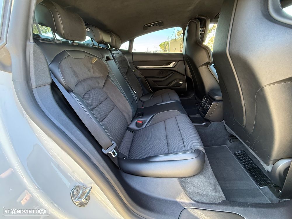 Porsche Taycan 4S Bateria Performance Plus - 23