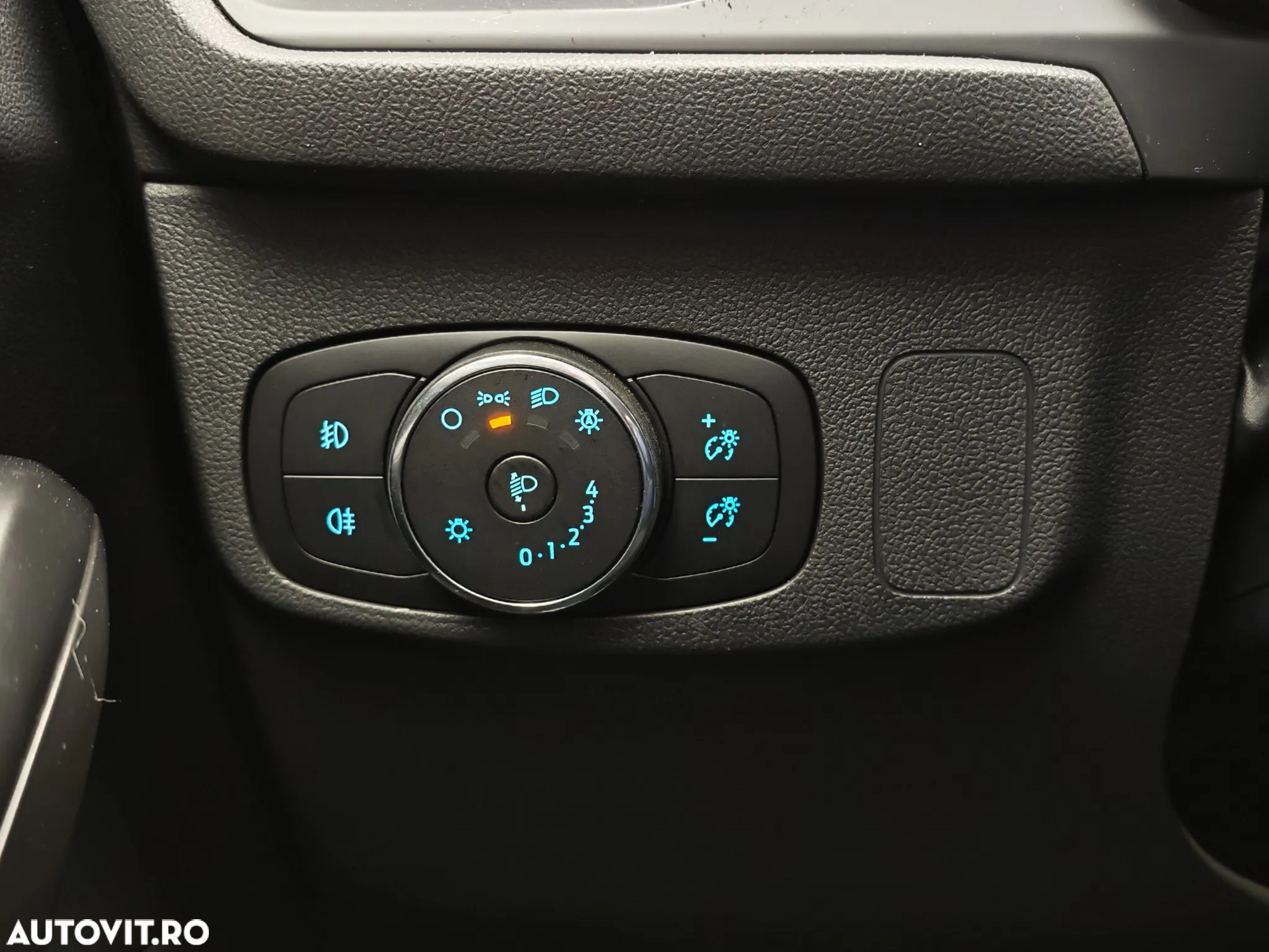 Ford Focus 2.0 EcoBlue Active - 29