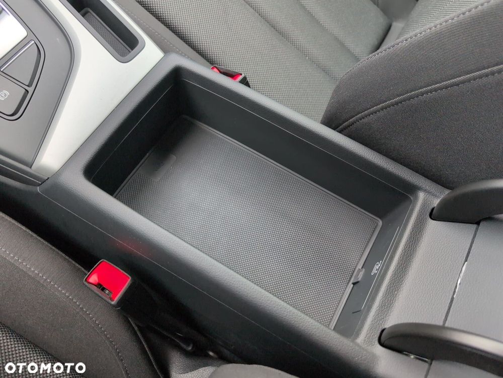 Audi A4 Limousine 35 TFSI mHEV S tronic - 31