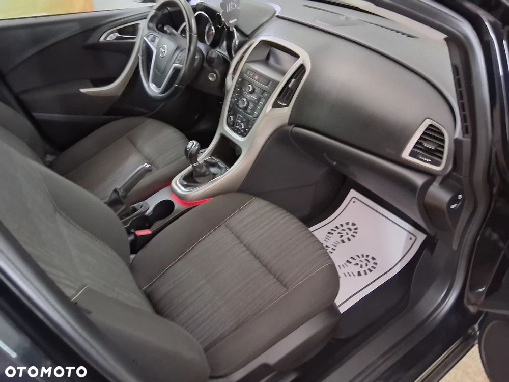 Opel Astra 1.4 Turbo - 10