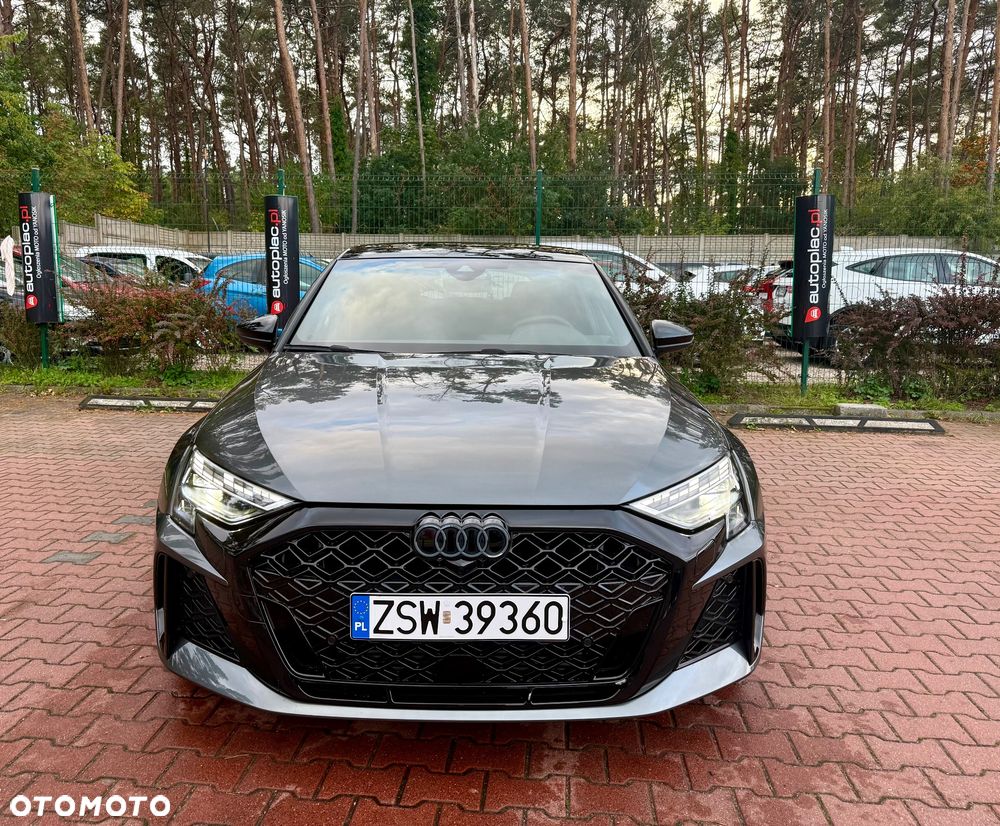 Audi RS3 Sportback - 1
