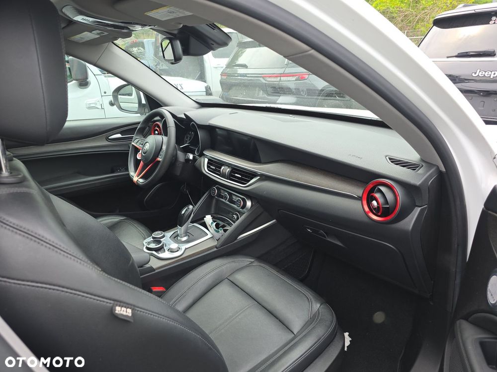 Alfa Romeo Stelvio 2.0 Turbo TI Q4 - 6