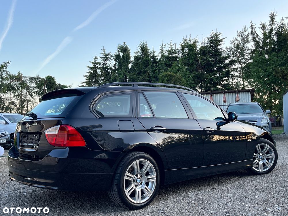 BMW Seria 3 - 16